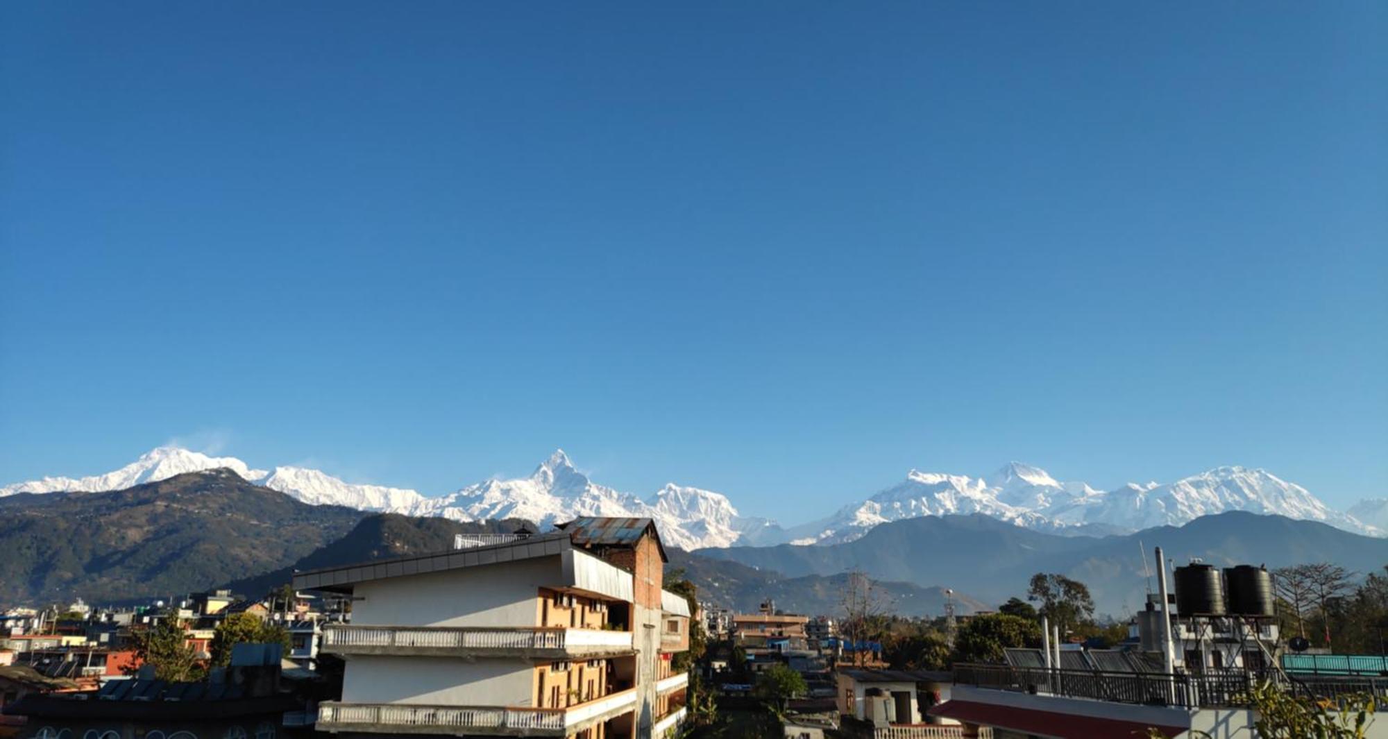 Hotel Mountain View - Lakeside Pokhara Bagian luar foto