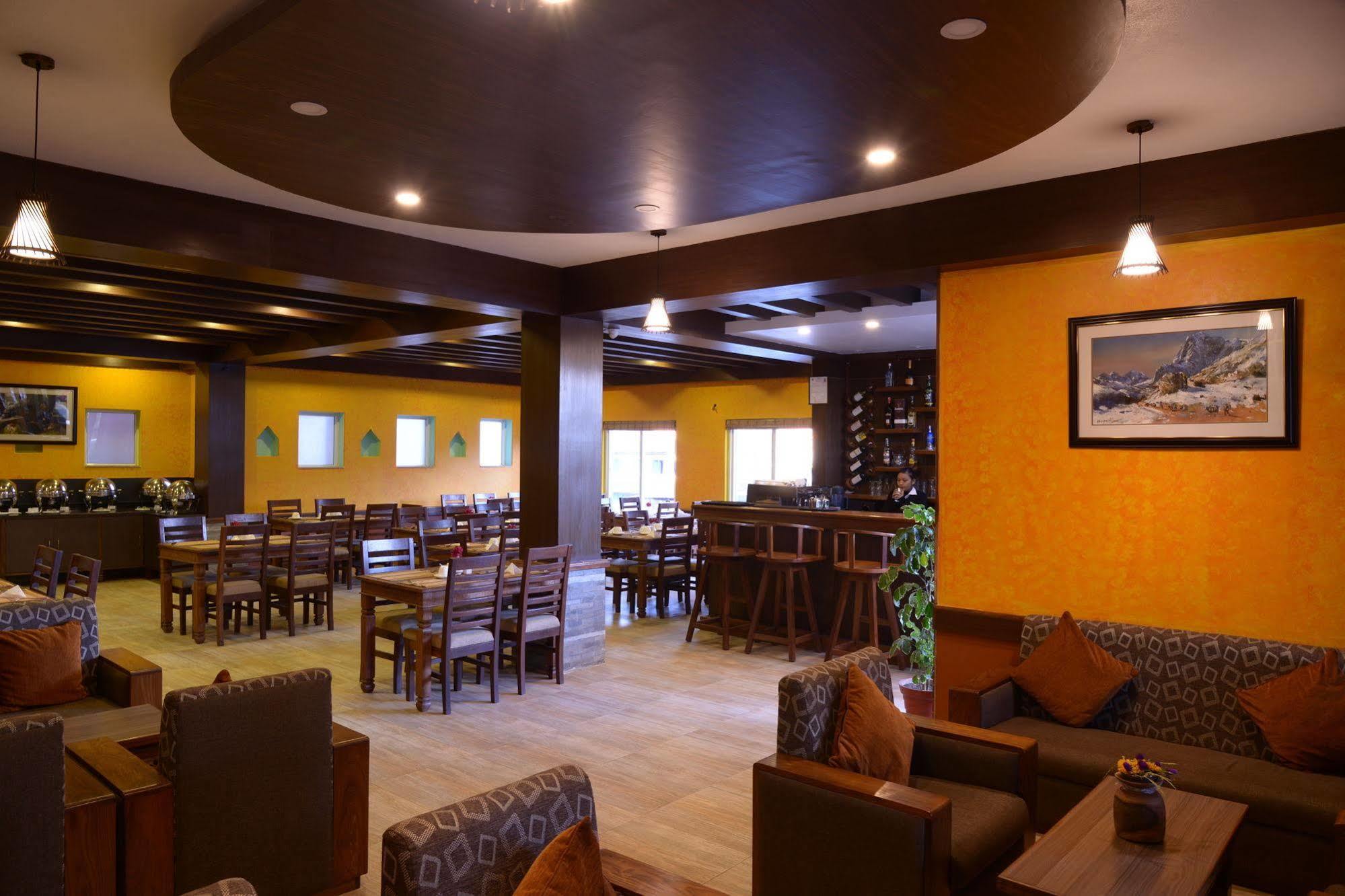 Hotel Mountain View - Lakeside Pokhara Bagian luar foto